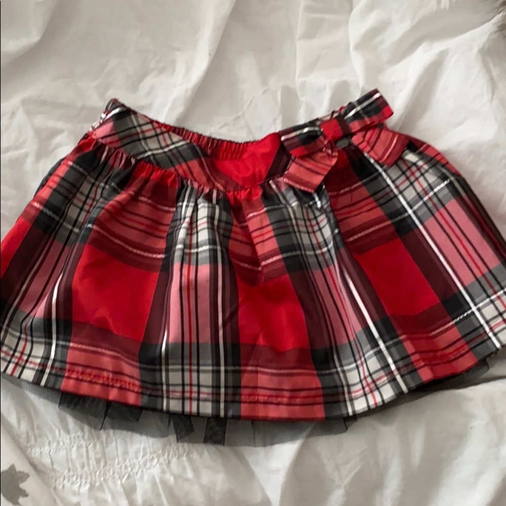 Plaid skirt with silver stripes